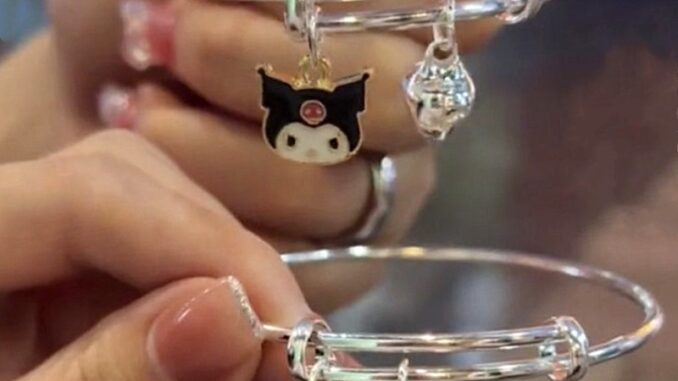 การ์ตูนน่ารัก ลูกสุนัข กระต่าย กระดิ่ง สร้อยข้อมือ โซ่ กําไลข้อมือ เสน่ห์ ผู้หญิง ปาร์ตี้ คู่ มิตรภาพ เครื่องประดับ ของขวัญ การ์ตูนน่ารัก ลูกสุนัข กระต่าย กระดิ่ง สร้อยข้อมือ โซ่ กําไลข้อมือ เสน่ห์ ผู้หญิง ปาร์ตี้ คู่ มิตรภาพ เครื่องประดับ ของขวัญ