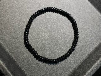 กำไลหินแท้ นิลดำ "อัญมณีแห่งอำนาจ" (Black Onyx) 4.5mm