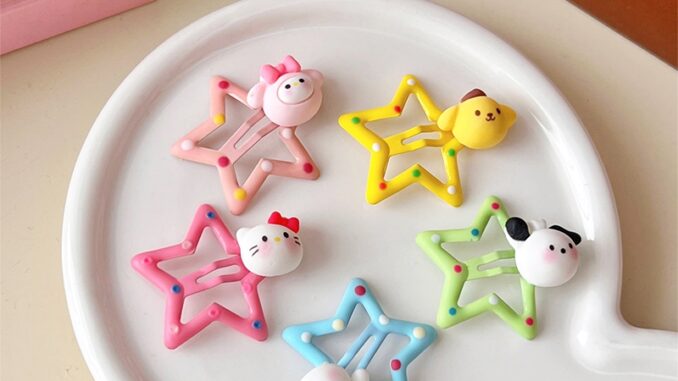 ส่งเร็ว กิ๊บติดผมซานริโอ้การ์ตูนน่ารักรูปดาวห้าแฉกลายจุดที่มีสีสันละเอียดอ่อนเกาหลีสำหรับผู้หญิงเครื่องประดับผม-Ranliyy