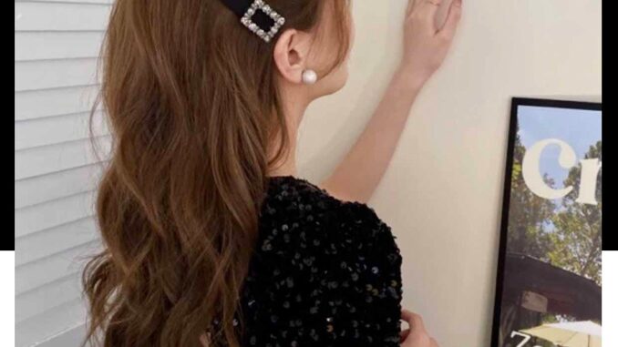 อารมณ์ Rhinestone BB คลิปสำหรับผู้หญิงกลิ่นเล็ก ๆ น้อย ๆ ด้านข้างคลิปหนีบอ่อนคลิป อารมณ์ Rhinestone BB คลิปสำหรับผู้หญิงกลิ่นเล็ก ๆ น้อย ๆ ด้านข้างคลิปหนีบอ่อนคลิป