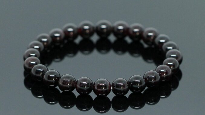 หินโกเมน Garnet ไม่ทำสี ขนาด 8 มิล หินแท้ 100% แก้วนพรัตน์ แก้ว 9 ประการ หินสีแดง