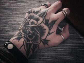 Tattoo  รอยสัก หลังมือ ดอกไม้