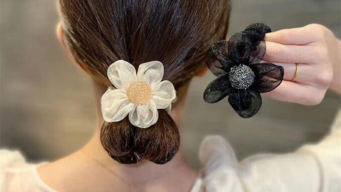 ผู้หญิง หรูหรา ตาข่าย แวววาว ดอกทานตะวัน ผูกผม / ผู้หญิง แฟชั่นเกาหลี หวาน ยืดหยุ่น เชือกรัดผม  ยางรัดผม เครื่องประดับผม ประจําวัน เรียบๆ
