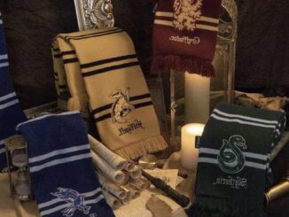 พร้อมส่ง  ผ้าพันคอ Premiere Harry Potter แฮร์รี่ พอตเตอร์ ผ้าพันคอพ่อมด คอสเพลย์ metal core wand Harry Potter