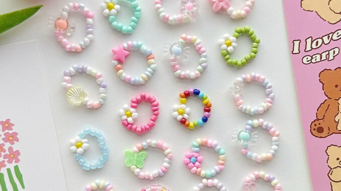 ꒰พร้อมส่ง꒱ Set Ring Beads   แหวนลูกปัด แหวนลูกปัดเดซี่ 1 แพ็คได้ 4 ชิ้น คละแบบ แหวนตกแต่งสายรองเท้า