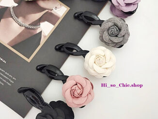 ** มีหลายแบบ** กิ๊บเกาหลี กิ๊บกล้วย กิ๊บกล้วยเกาหลีแท้ 100% ขนาดมาตรฐาน ยาว 10.5 cm ตกแต่งด้วยดอกกุหลาบ (ราคาต่อชิ้น)