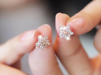 PLINTH เงินแท้ 925 Stud Earrings ฮันดอกไม้เกล็ดหิมะเพชรเข็มแฟชั่นขนาดเล็กและน่ารัก239