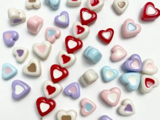 10 ชิ้น มาการอง หยดน้ํามัน รัก หลวม ลูกปัด DIY โทรศัพท์มือถือ โซ่ ลูกปัด อุปกรณ์เสริม สีครีม สร้อยคอ จี้ วัสดุเครื่องประดับ