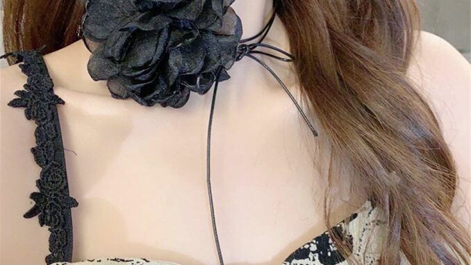 เครื่องประดับ สร้อยคอโชคเกอร์ จี้ดอกคามิเลีย สีดํา สีขาว เหมาะกับของขวัญ สไตล์วินเทจ สําหรับผู้หญิง