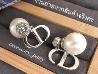 ต่างหูCd รุ่นD10 diamond silver color งานสวยดูแพงมากค่ะ สำหรับลูกค้าที่ชอบสีเงินค่ะ