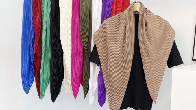 Ahour ผ้าพันคอ ผ้าซาติน ผ้าไหม หัวจีบ 90 ซม. สีแคนดี้ หรูหรา กันแดด ผ้าพันคอคอสี่เหลี่ยม นิ่ม สําหรับสุภาพสตรี / เด็กผู้หญิง Ahour ผ้าพันคอ ผ้าซาติน ผ้าไหม หัวจีบ 90 ซม. สีแคนดี้ หรูหรา กันแดด ผ้าพันคอคอสี่เหลี่ยม นิ่ม สําหรับสุภาพสตรี / เด็กผู้หญิง