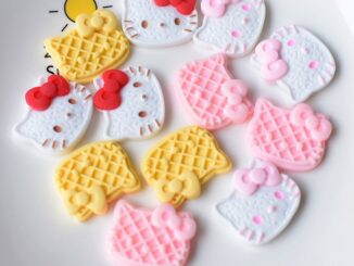 โมเดลเรซิ่น รูปการ์ตูนแมว Hello Kitty 3D สามมิติ แฮนด์เมด DIY สําหรับตกแต่งบิสกิต แพ็กละ 10 ชิ้น