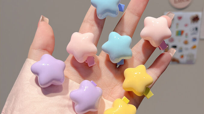 COD-ในไทย กิ๊ฟติดผม สีแคนดี้รูปดาวห้าแฉก มินิหน้าม้าคลิปด้านข้าง น่ารักหวาน สไตล์เกาหลี เด็กนักเรียนสำหรับผู้หญิง-Krismi COD-ในไทย กิ๊ฟติดผม สีแคนดี้รูปดาวห้าแฉก มินิหน้าม้าคลิปด้านข้าง น่ารักหวาน สไตล์เกาหลี เด็กนักเรียนสำหรับผู้หญิง-Krismi