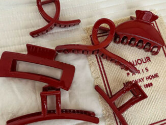 Luckybabys> ใหม่ ผู้หญิง สีแดง สดใส กิ๊บติดผม กิ๊บติดผมหางม้า ขนาดใหญ่ กิ๊บติดผมหางม้า สาว เครื่องประดับผม ฉลาม กิ๊บหนีบผม ใหม่