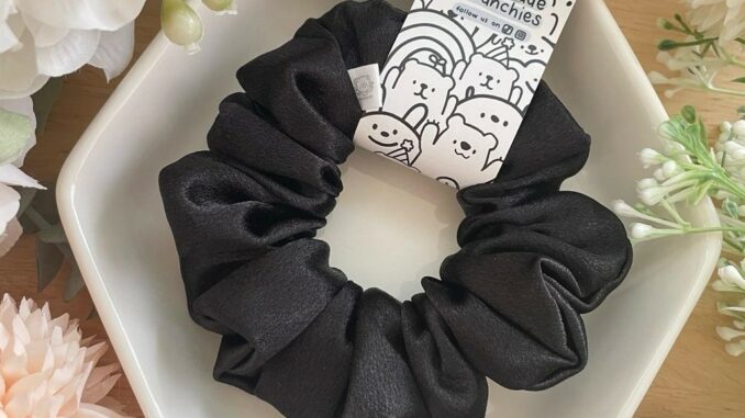 Scrunchie • Regular • Charcoal black