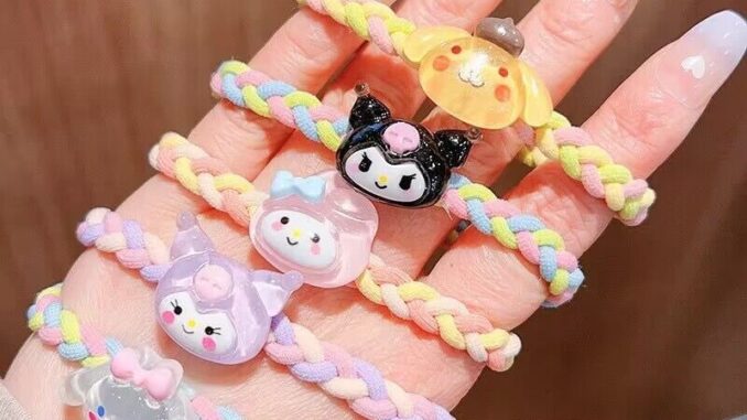 SANRIO ใหม่ ยางรัดผม ผ้าถัก ยืดหยุ่นสูง ลายการ์ตูน Kuromi น่ารัก หลากสี ทนทาน สําหรับนักเรียน