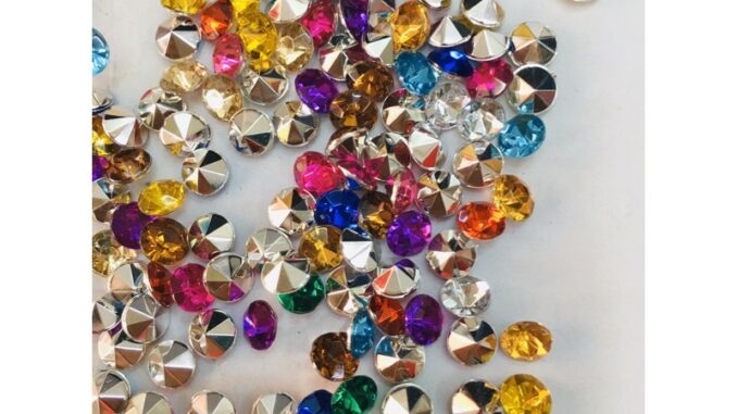 พลอยเรซิ่นก้นแหลมสีใส/คละสีแพค 100 ชิ้น ขนาด5 มิลเลือกสี
