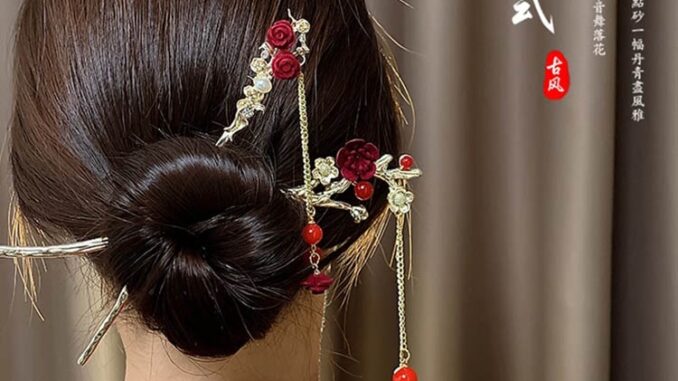 สีแดง ใหม่ สไตล์จีน กิ๊บผู้หญิง ระดับไฮเอนด์ สไตล์โบราณ พู่ ปิ่นปักผม Hanfu กิ๊บปีใหม่ เครื่องประดับผม สีแดง ใหม่ สไตล์จีน กิ๊บผู้หญิง ระดับไฮเอนด์ สไตล์โบราณ พู่ ปิ่นปักผม Hanfu กิ๊บปีใหม่ เครื่องประดับผม