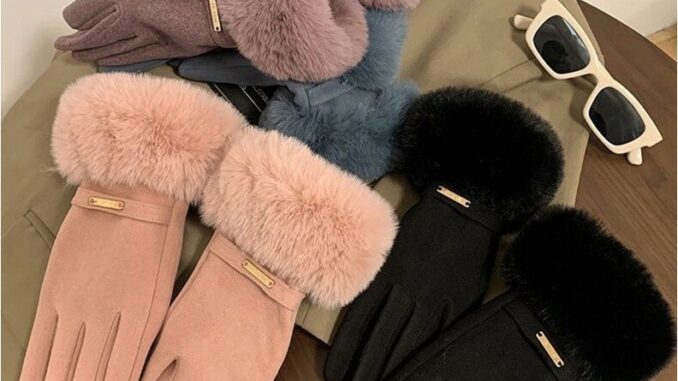 ถุงมือกันหนาวบุขน รุ่นลิมิเต็ด บุขนด้านในติดลบได้เอาอยู่ เล่นมือถือได้ สินค้าพร้อมส่ง