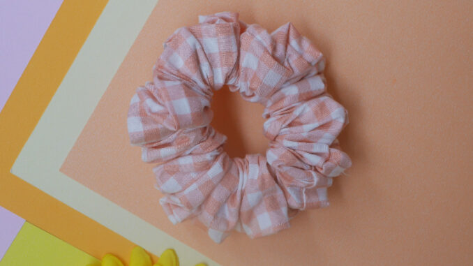 ยางรัดผม scrunchies รุ่น ตาราง ขนาดเส้นผ่านศูนย์กลาง9-10cm