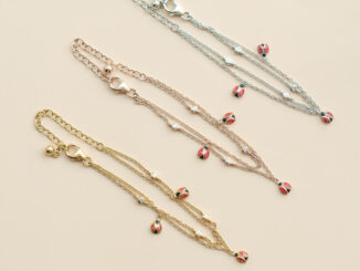 Luck be a ladybug 100 H&A bracelet. (สร้อยข้อมือเงินแท้ จี้ลายเต่าทอฃนำโชค ใส่ลุยได้ ไม่ลอกไม่ดำ)