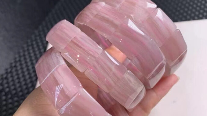 สร้อยข้อมือคาลไซต์ สีชมพูธรรมชาติ ขนาด 15-16 มม. 15-16 มม.