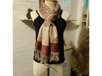 ผ้าพันคอ scarf ผ้าทอลายไทย 100% ของขวัญ ของฝากจากบุรีรัมย์