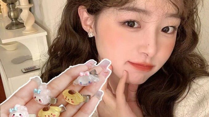 กิ๊บติดผมหน้าม้า ลายการ์ตูนคิตตี้น่ารัก สไตล์เกาหลี ลายสก๊อต เครื่องประดับ สําหรับเด็กผู้หญิง จํานวน 1 ชิ้น