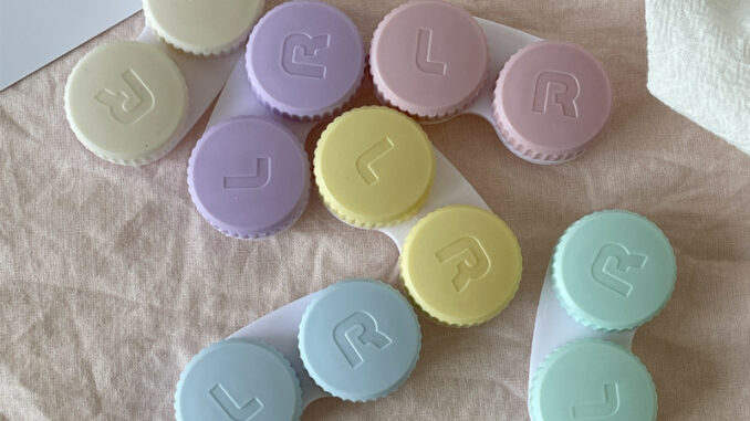 Ins กล่องเก็บคอนแทคเลนส์ สีครีม เรียบง่าย