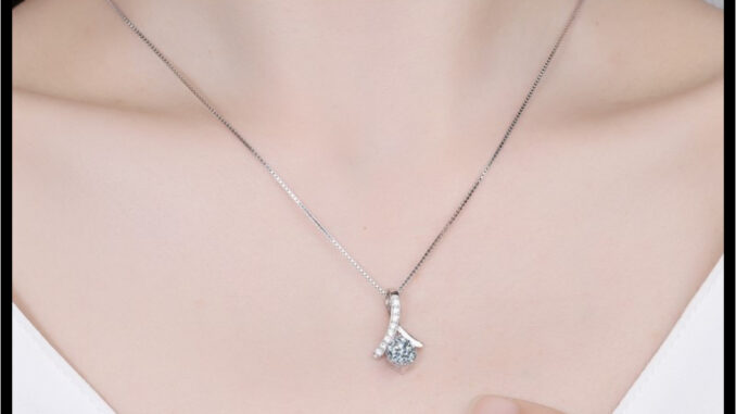 PN079 สร้อยเงินจี้เพชรหรูพรีเมี่ยม (พร้อมแพคเกจครบเซท) ใส่โดนน้ำได้ไม่ลอกไม่ดำ สินค้าพร้อมส่ง PN079 สร้อยเงินจี้เพชรหรูพรีเมี่ยม (พร้อมแพคเกจครบเซท) ใส่โดนน้ำได้ไม่ลอกไม่ดำ สินค้าพร้อมส่ง