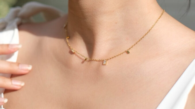 CHOM - Charm 14K gold plated necklace