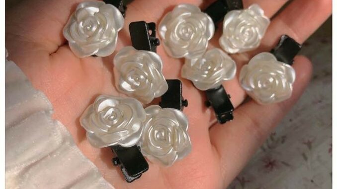 พร้อมส่ง ราคา /ชิ้น กิ๊บติดผมดอกไม้ มินิมอลเล็ก น่ารักสไตล์ เกาหลี สำหรับเด็กผู้หญิง พร้อมส่ง ราคา /ชิ้น กิ๊บติดผมดอกไม้ มินิมอลเล็ก น่ารักสไตล์ เกาหลี สำหรับเด็กผู้หญิง