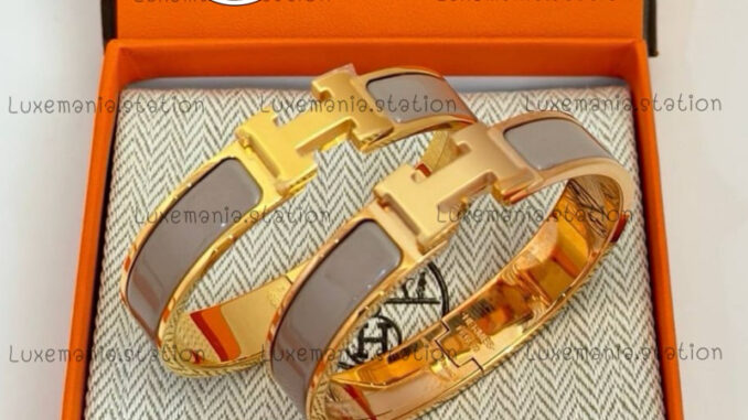ราคาพิเศษ : New!! Hermes Clic H Bracelet Size PM รอบวง 16 cm.‼️ก่อนกดสั่งรบกวนทักมาเช็คสต๊อคก่อนนะคะ‼️ ราคาพิเศษ : New!! Hermes Clic H Bracelet Size PM รอบวง 16 cm.‼️ก่อนกดสั่งรบกวนทักมาเช็คสต๊อคก่อนนะคะ‼️