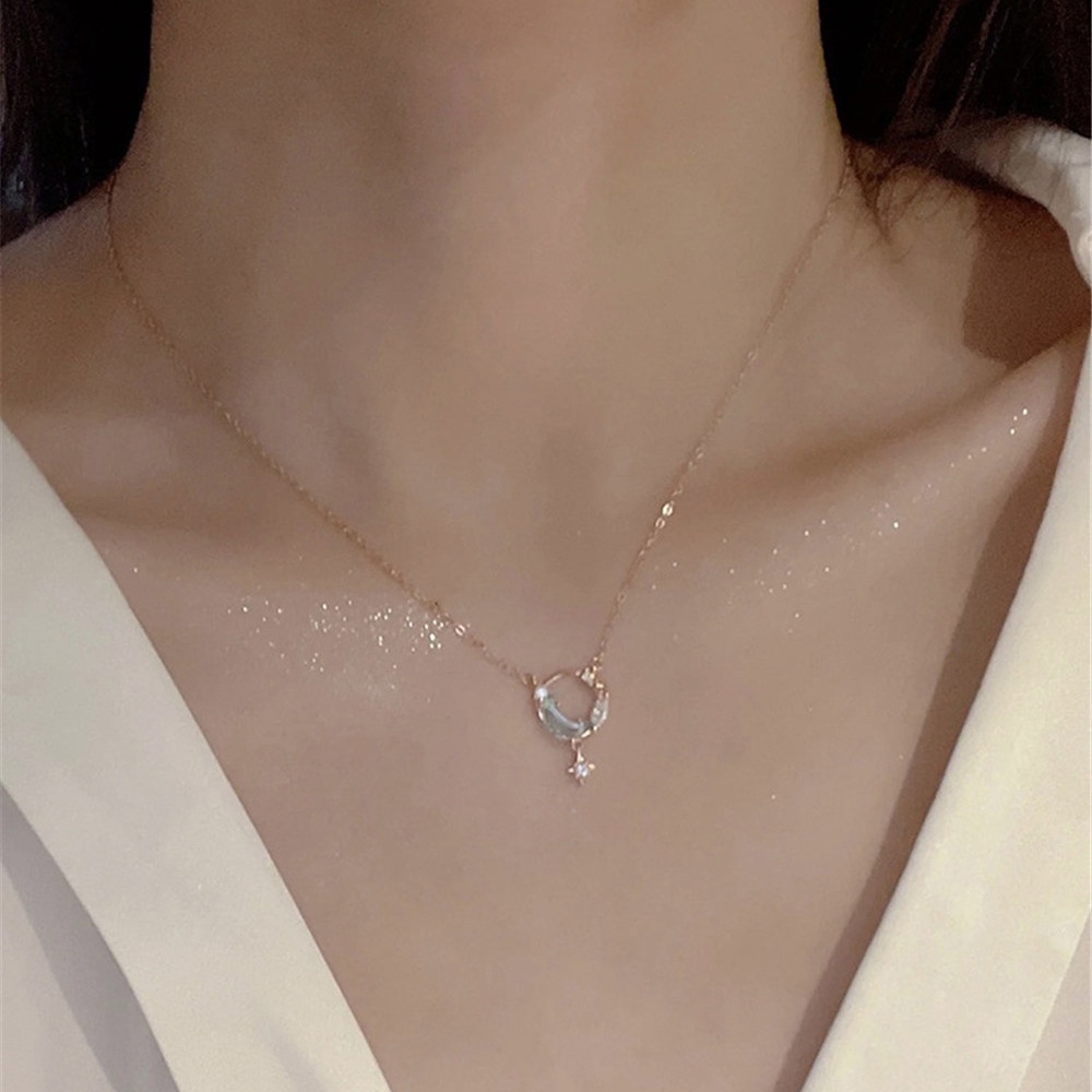 A HELLO GIRL สร้อยคอโซ่เงินแท้ เกรด 925 จี้รูปดาว และดวงจันทร์ หรูหรา เครื่องประดับ สําหรับผู้หญิง