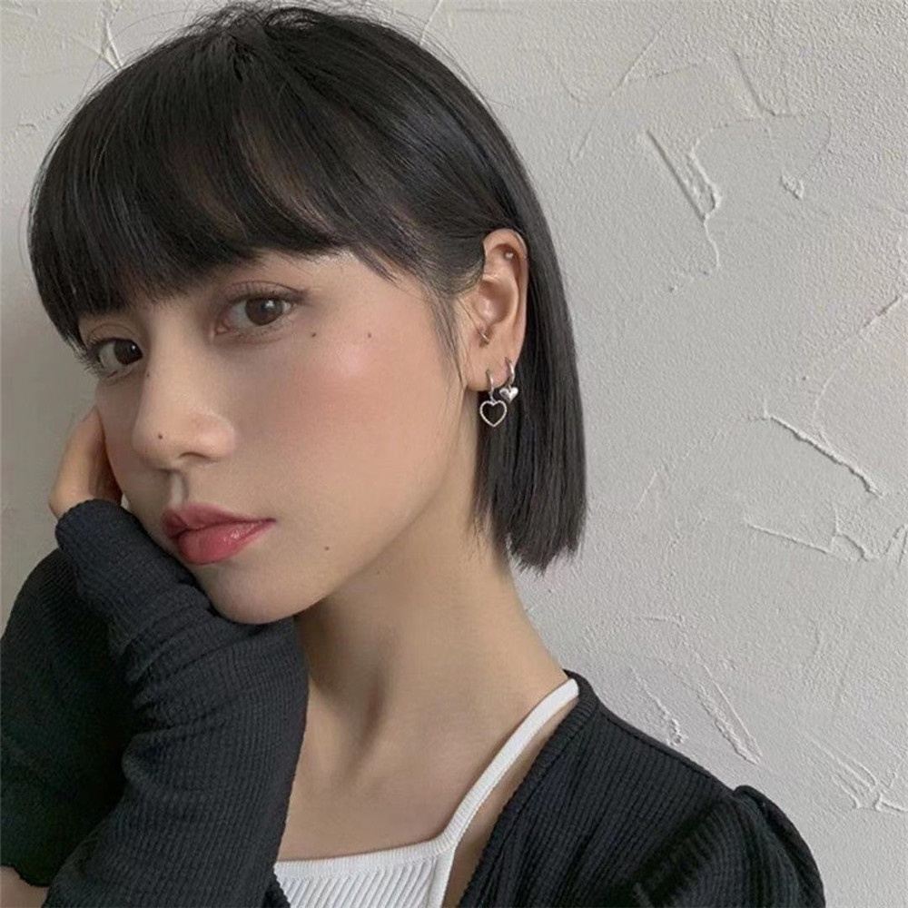 A HELLO GIRL ใหม่ ต่างหูสตั๊ด จี้รูปหัวใจ แบบกลวง ไม่สมมาตร ออกแบบดี สไตล์เรโทร สําหรับผู้หญิง