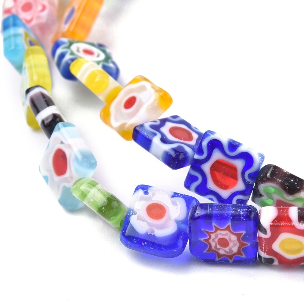Beadthoven ลูกปัดแฮนด์เมดทรงสี่เหลี่ยมคละสี 8X8X3มม. 1 เกรด: 0.5 มม. 48 ชิ้น/เมตร 14.9 นิ้ว