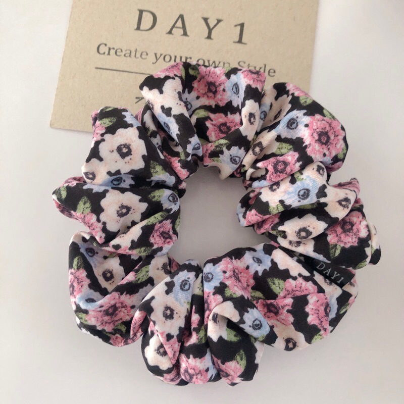 DAY 1 scrunchies โดนัทมัดผม ยางรัดผม size M
