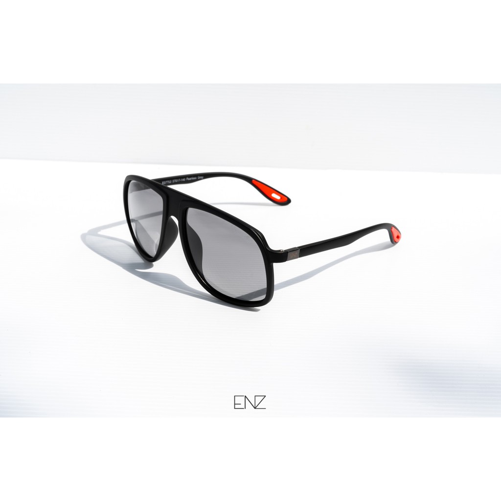 ENVISZO ES7703 Sport Line รุ่น X-active เลนส์ เปลี่ยนสี Auto+Polarized  แว่นกันแดดUV100%