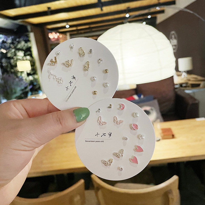 Jinli เครื่องประดับต่างหูแบบติดหูรูปผีเสื้อสไตล์เกาหลีสําหรับผู้หญิง 7 คู่