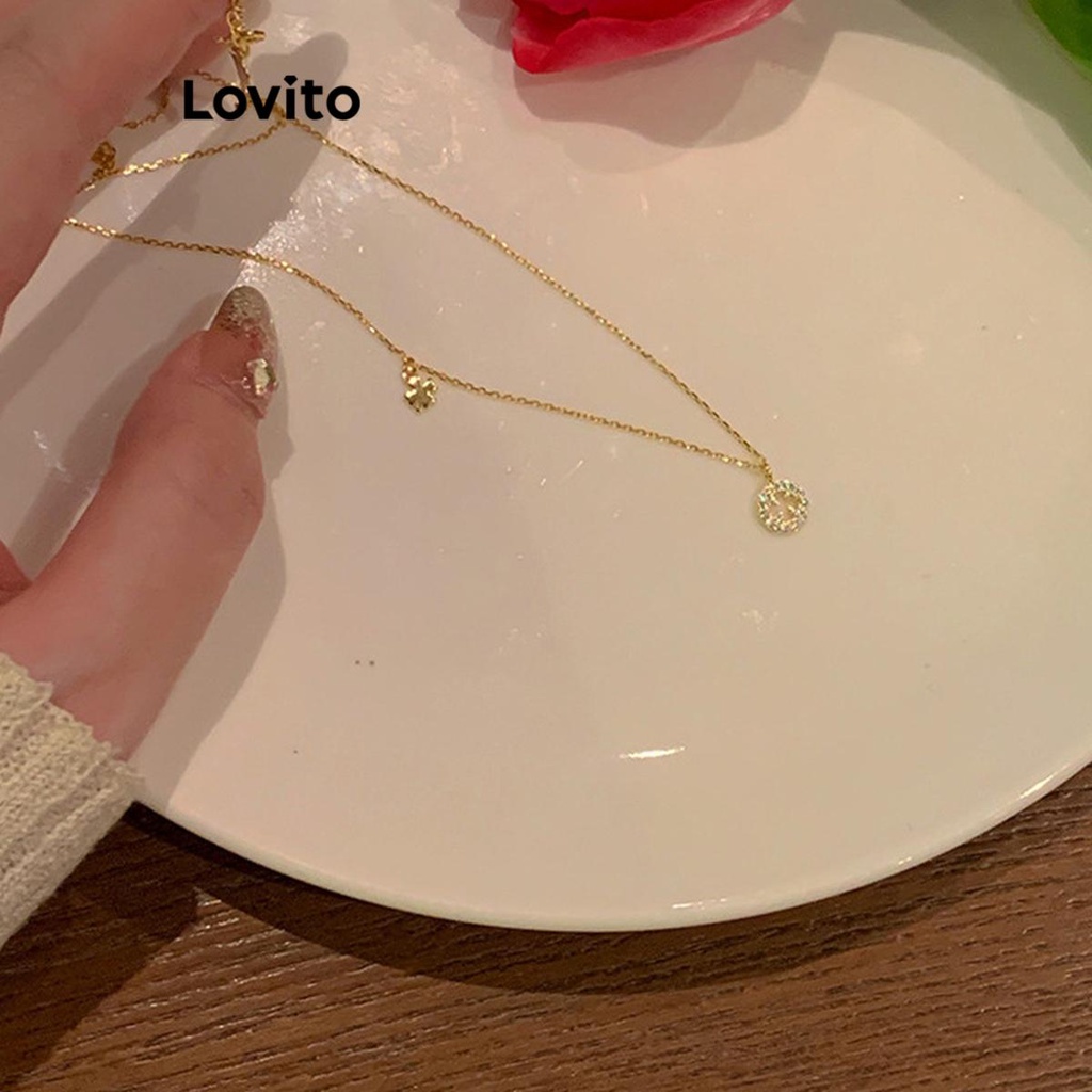 Lovito สร้อยคอผู้หญิง แต่งพลอยเทียม ดอกไม้ สไตล์ลำลอง LFA09541