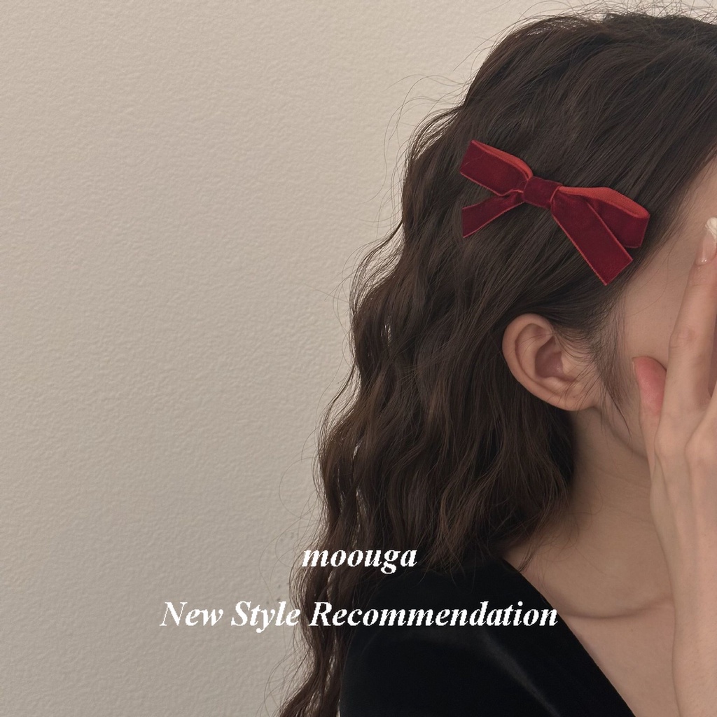 Moouga กิ๊บติดผม ผ้ากํามะหยี่ เนื้อแมตต์ สีแดง ประดับโบว์ด้านข้าง สีดํา สําหรับเด็กผู้หญิง