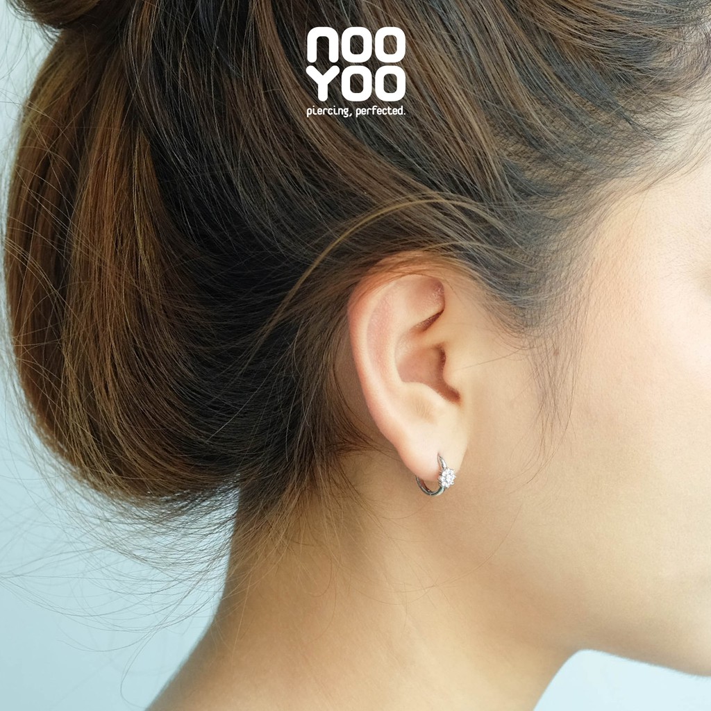 NooYoo ต่างหูสำหรับผิวแพ้ง่าย Hoop Flower with CZ Surgical Steel (ขาว/โรสโกลด์)