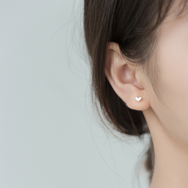 Roselife [1 คู่] S925 ต่างหูสตั๊ดจี้รูปหัวใจป้องกันการแพ้เครื่องประดับสําหรับนักเรียน