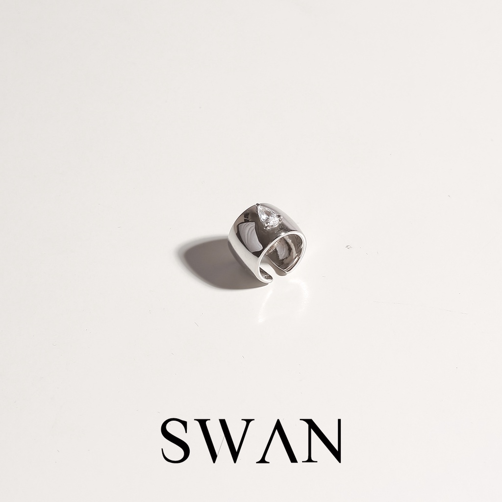 SWAN - Plain Pear Cuff ต่างหูหนีบเงินแท้ คล้องหู ไม่ต้องเจาะ ฝังเพชรคิวบิกเซอร์โคเนีย cubic zirconia
