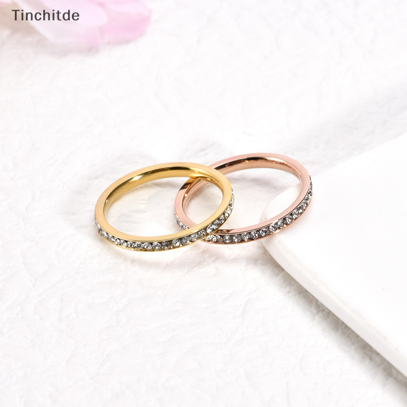 [Tinchitde] แหวนสเตนเลส ฝังเพชร สวยงาม แวววาว แฟชั่นเรียบง่าย สําหรับผู้หญิง และผู้ชาย [Preferred]