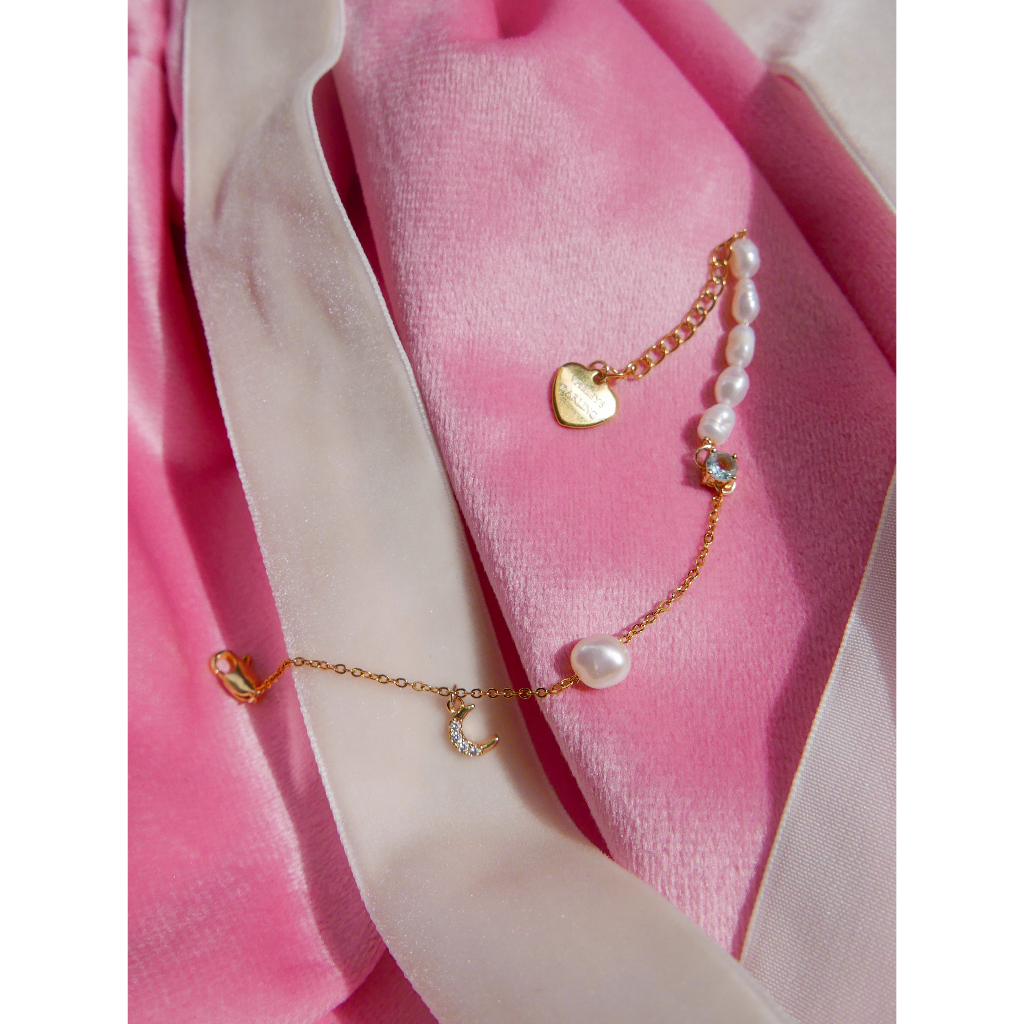 Valleydarley - สร้อยข้อมือ love you to the moon and back bracelet