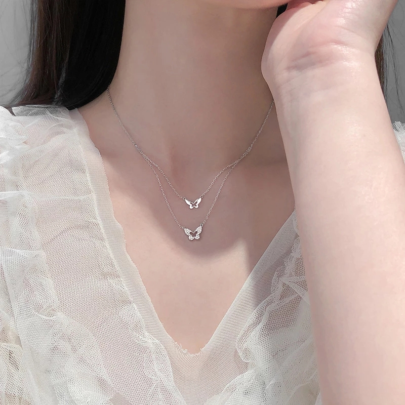 ( Women Girls ) สร้อยคอจี้ผีเสื้อประดับเพชรเทียมเครื่องประดับ
