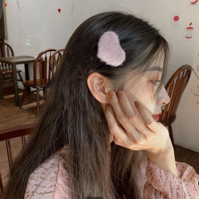 กิ๊บติดผมรูปหัวใจนุ่มนิ่มน่ารักสดใสสำหรับตกแต่งทรงผมธีมวาเลนไทน์
