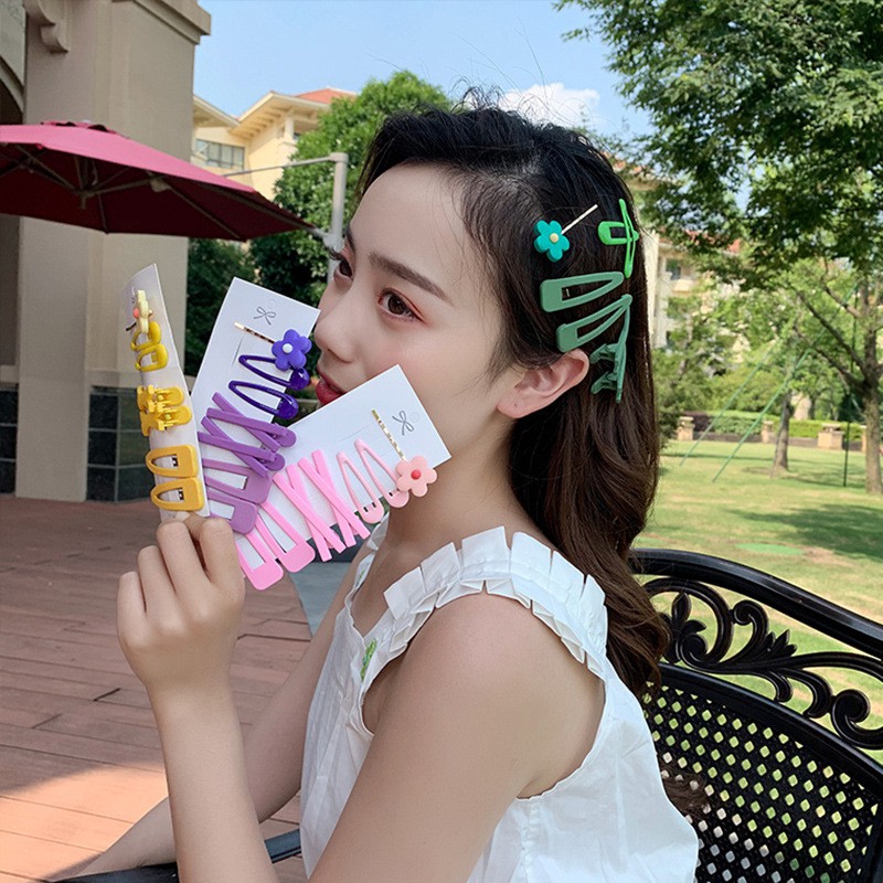 กิ๊บติดผมลายดอกไม้น่ารักสำหรับเด็ก