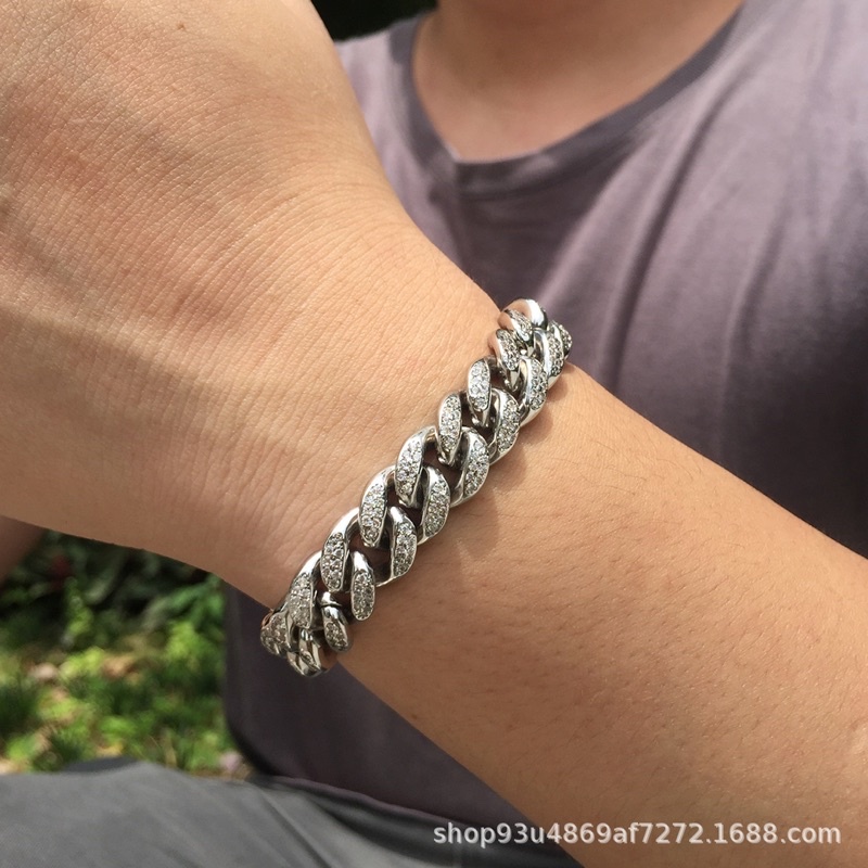 ข้อมือฝังเพชร ทอง18K